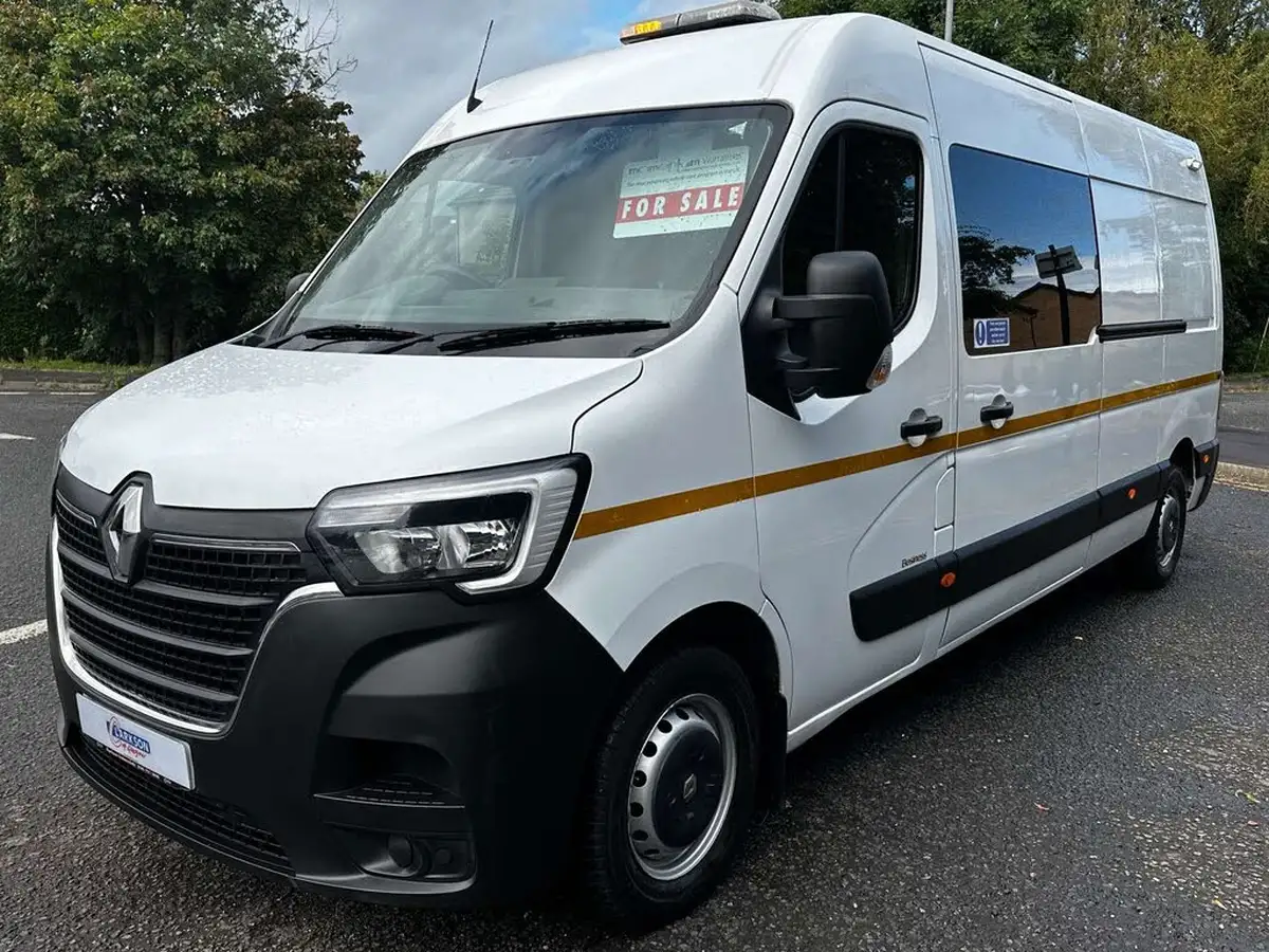 2020-renault-master-23dci-lm35-135-business-panel-big-2