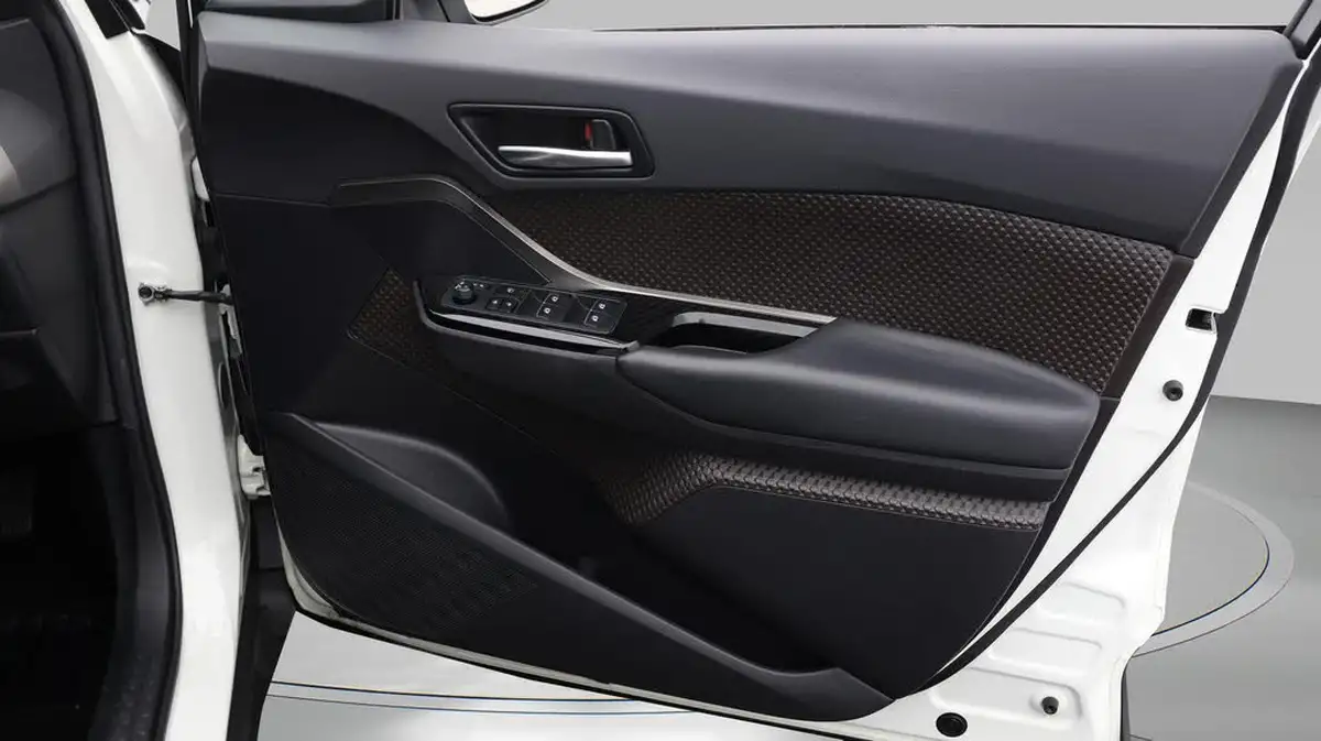 2019-toyota-c-hr-18-vvt-i-excel-big-15