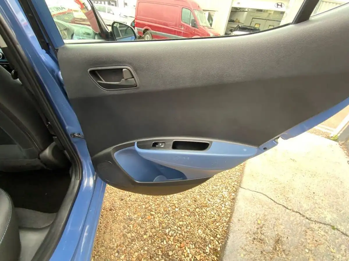 2016-hyundai-i10-12-se-auto-big-22