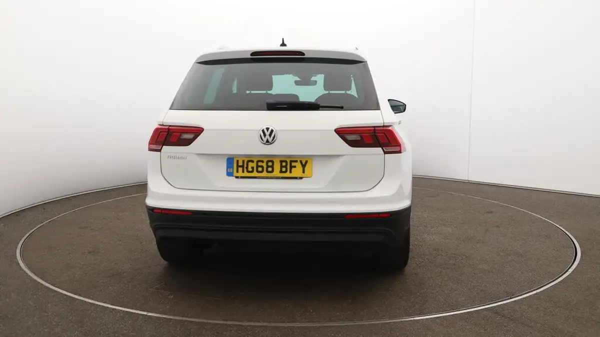 2018-volkswagen-tiguan-14-tsi-se-navigation-125ps-ss-big-56