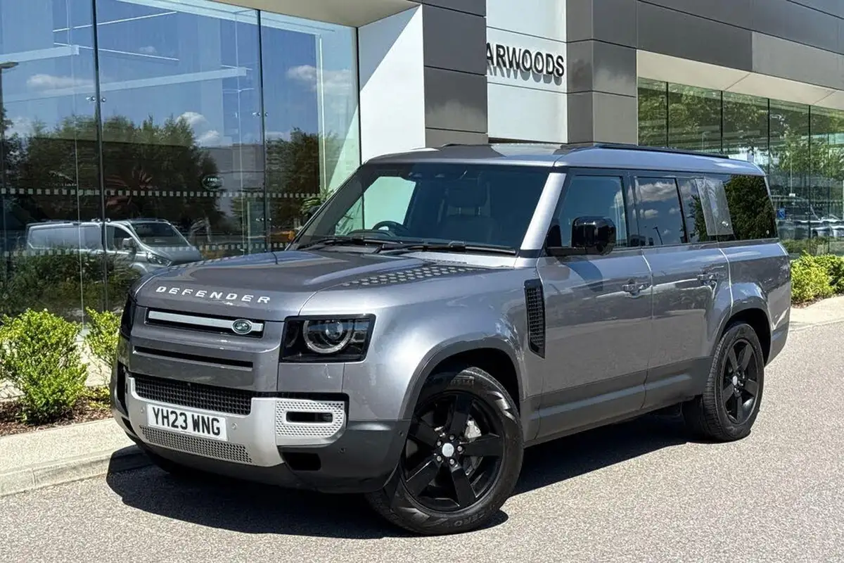 2023-land-rover-110-defender-30-d300-hse-big-16