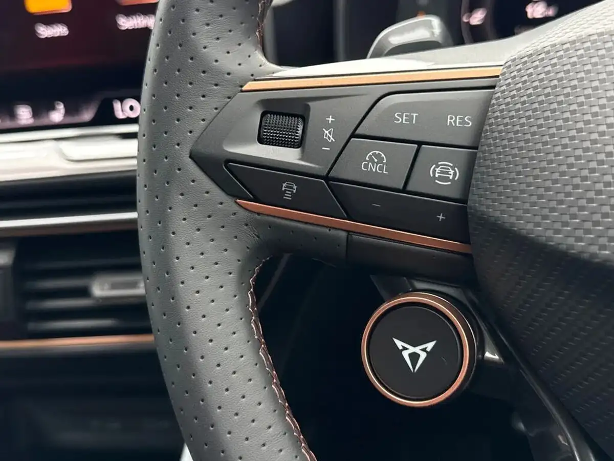 2025-cupra-formentor-15-etsi-v2-big-35