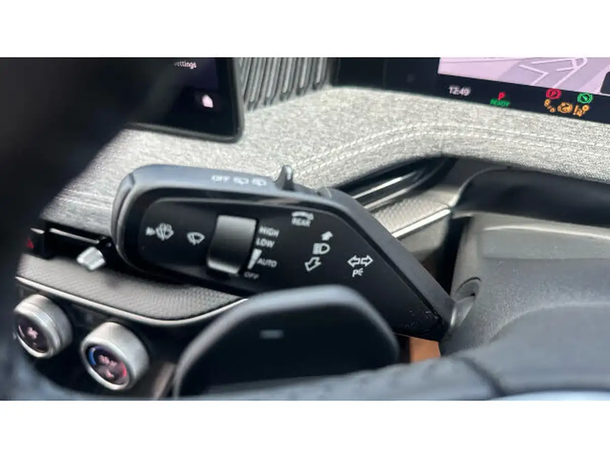 2024-skoda-superb-15-tsi-e-tec-se-technology-estate-big-45