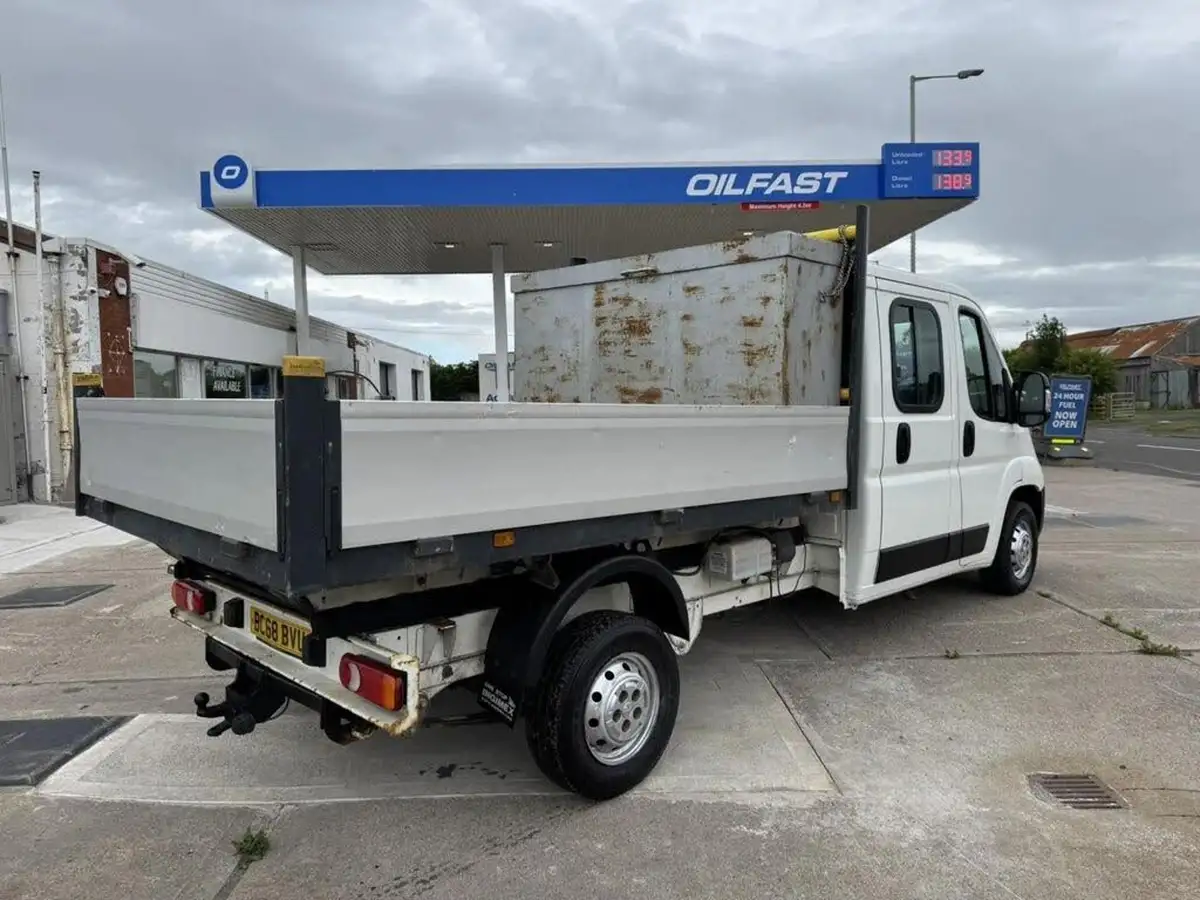 2019-peugeot-boxer-20-bluehdi-335-l3-130bhpeu6-crewcab-dropside-bfb-big-22