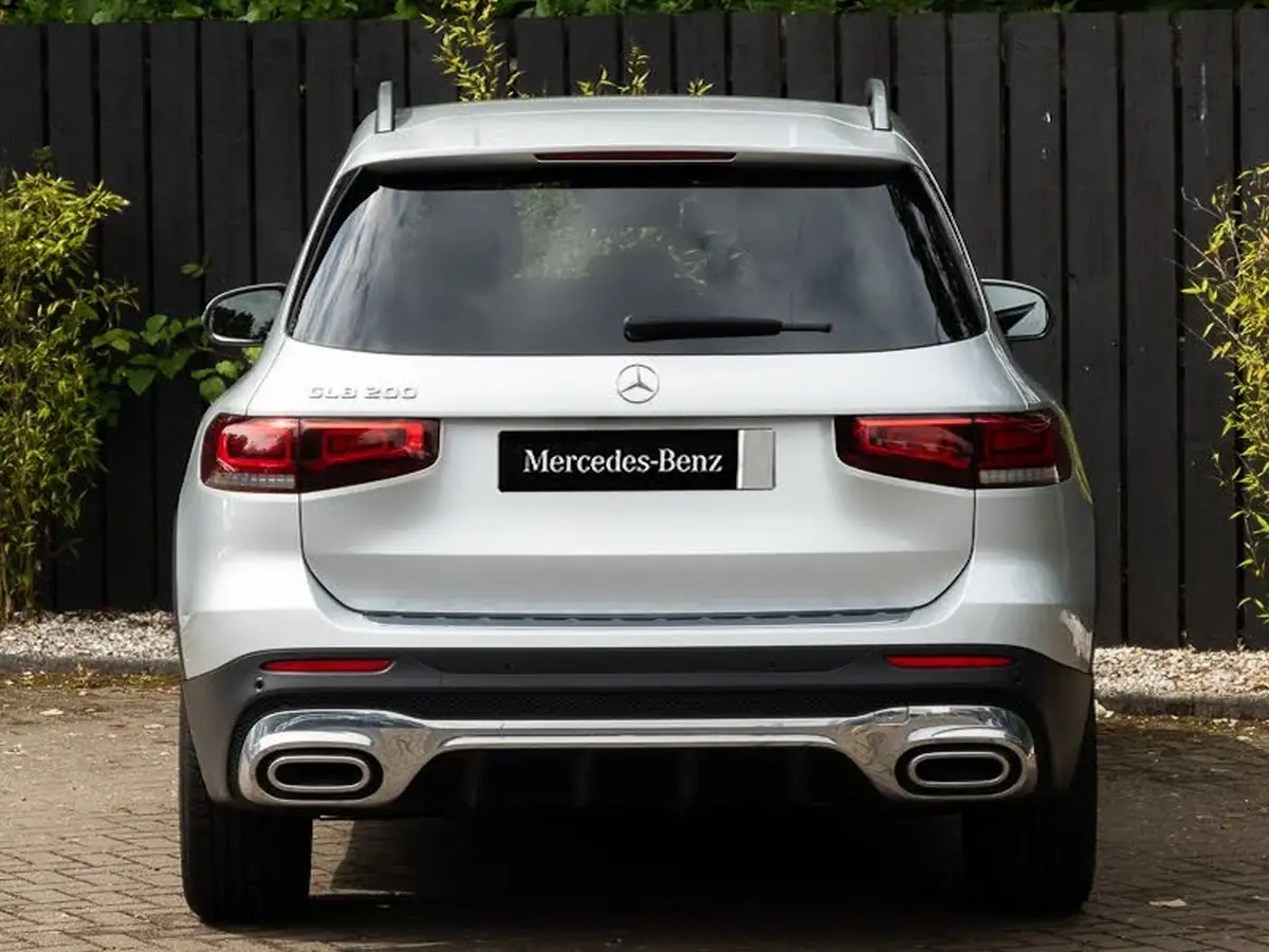 2021-mercedes-benz-glb-class-13-glb200-amg-line-premium-plus-7-8g-tronic-big-18