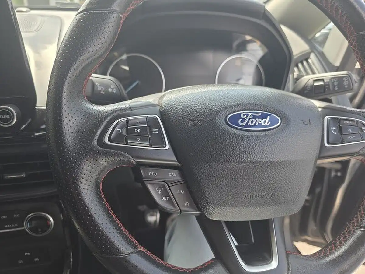 2018-ford-ecosport-10t-st-line-125ps-big-28