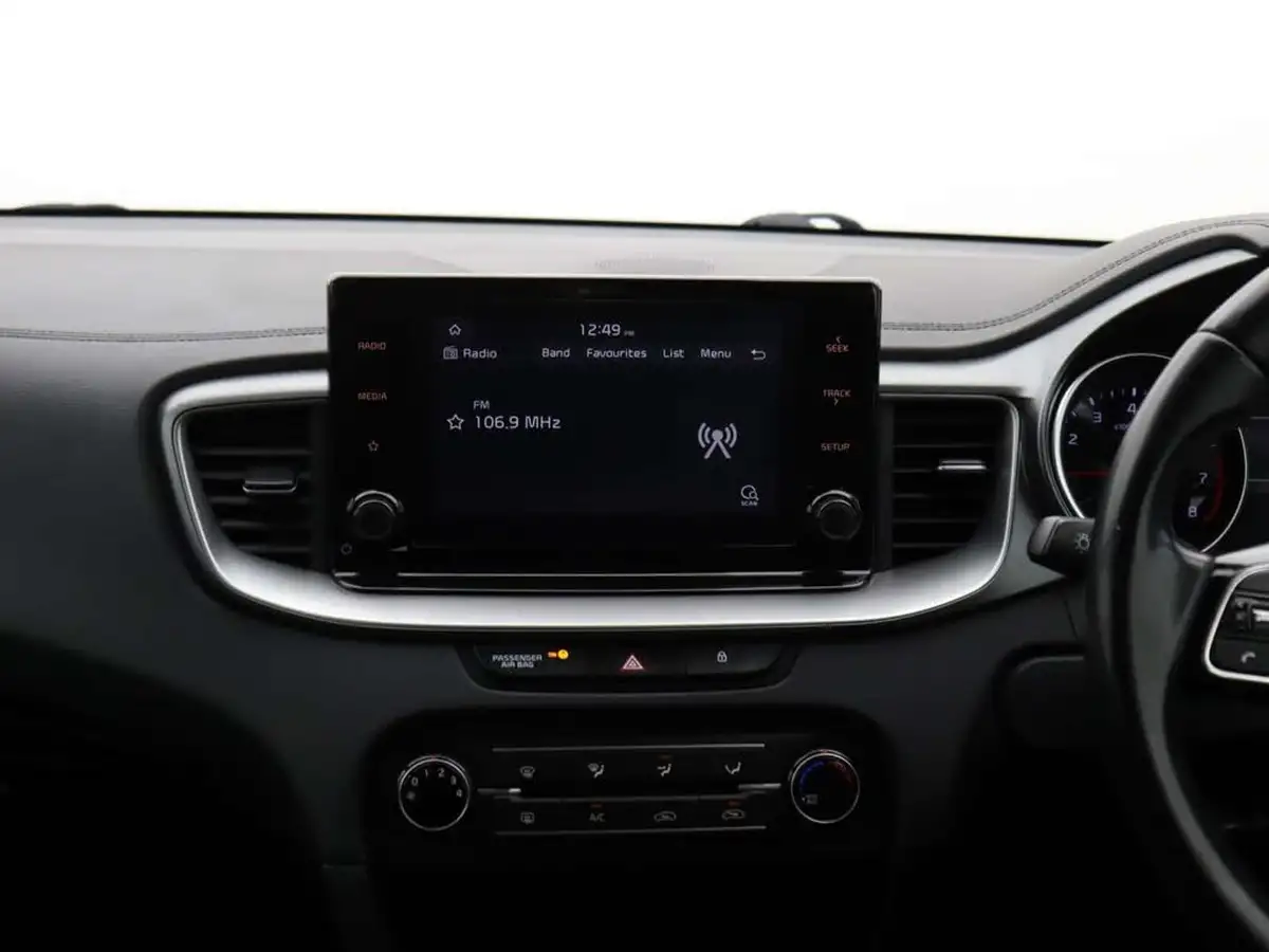 2022-kia-xceed-10-t-gdi-2-big-8