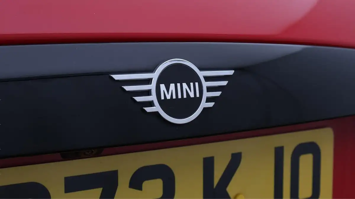 2023-mini-cooper-e-cooper-s-2-big-22
