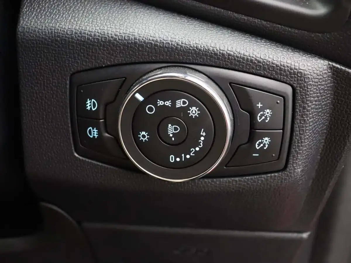 2020-ford-ecosport-10t-st-line-125ps-big-43