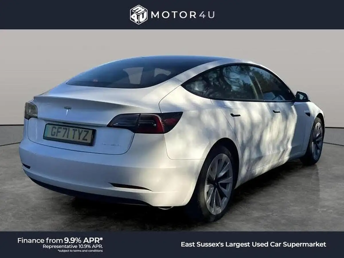 2021-tesla-model-3-e-long-range-awd-big-7