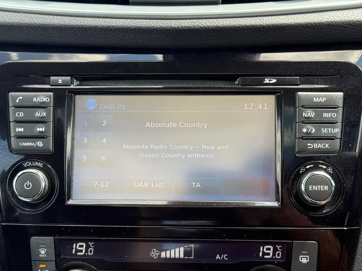 2018-nissan-qashqai-13-dig-t-n-connecta-160ps-big-33