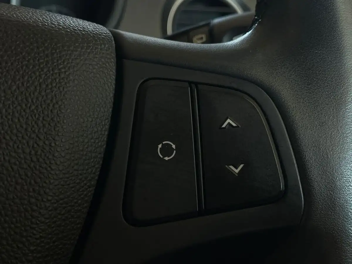 2019-hyundai-i10-12-se-auto-big-16