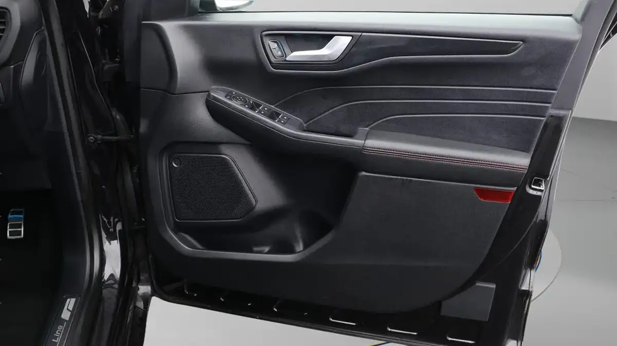 2021-ford-kuga-25t-st-line-x-edition-225ps-phev-big-23