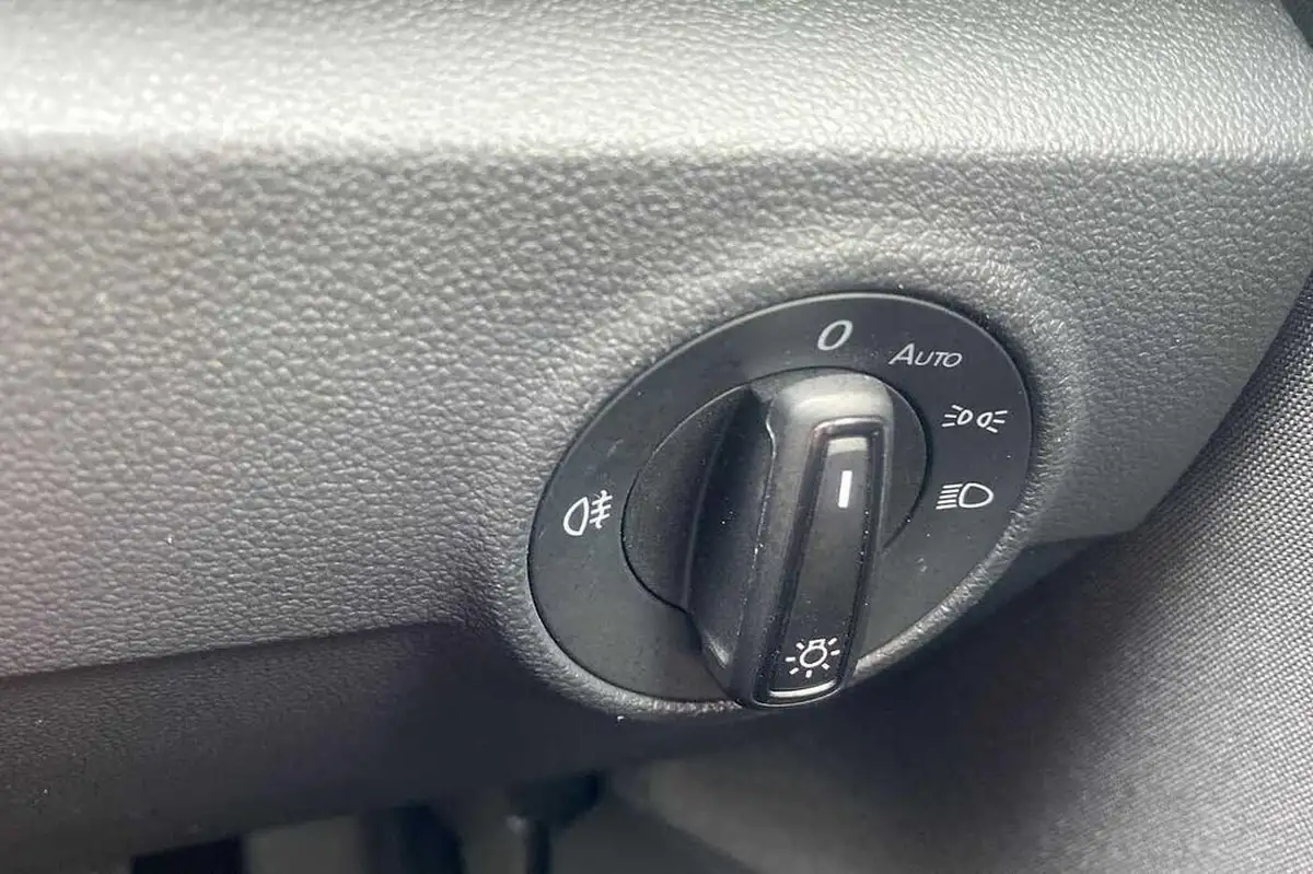 2022-volkswagen-t-roc-15-tsi-life-dsg-big-25