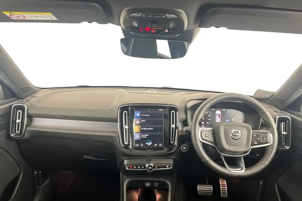 2022-volvo-xc40-15-t3-r-design-auto-big-5