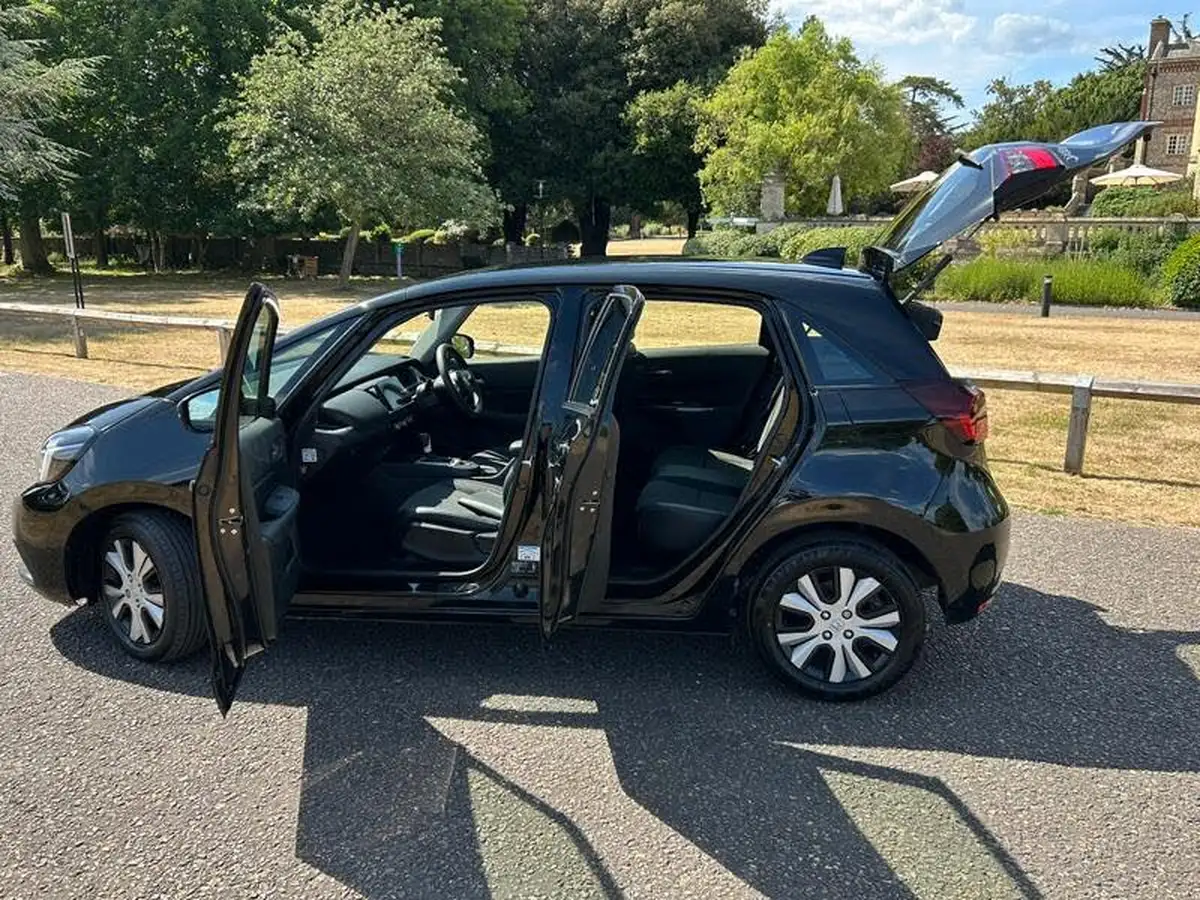 2020-honda-jazz-15-i-mmd-sr-big-42