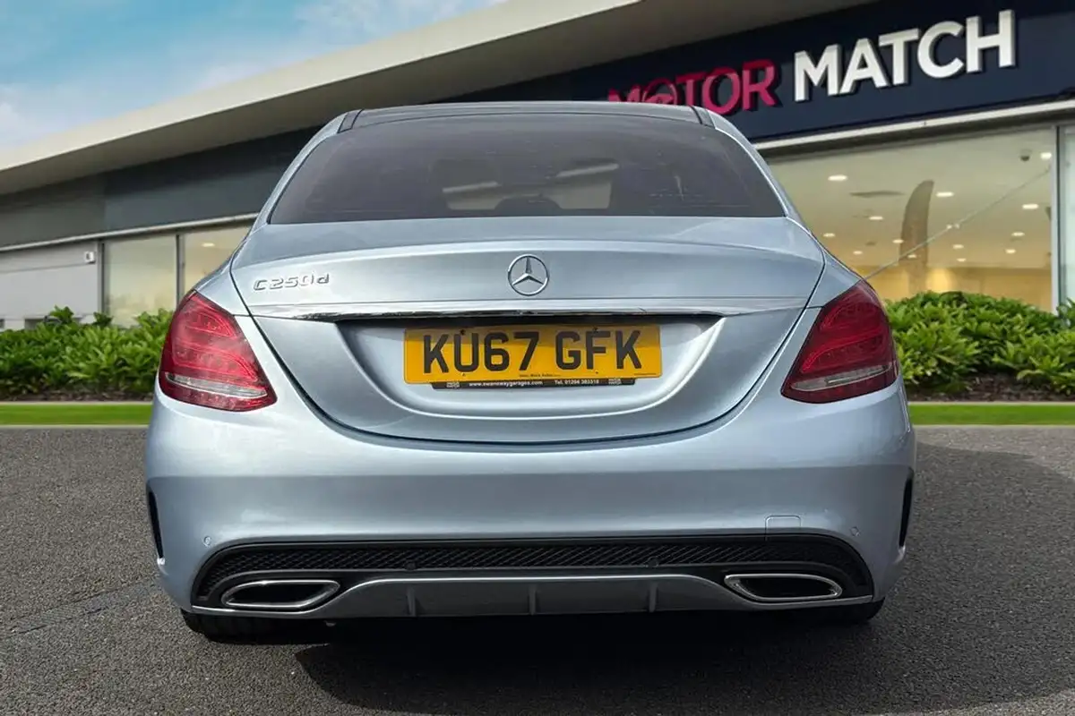 2017-mercedes-benz-c-class-21d-c250d-amg-line-premium-plusss-saloon-4d-9g-tronic-plus-big-3