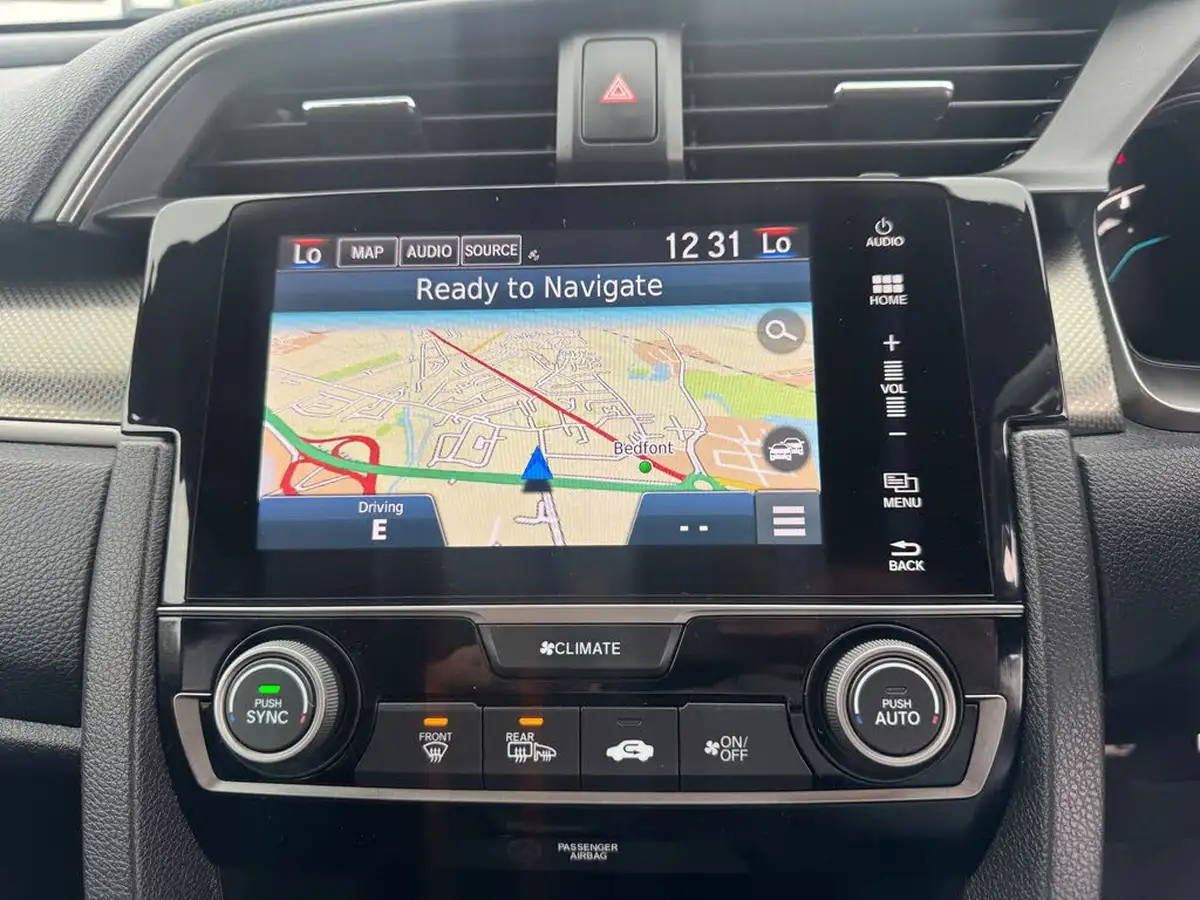 2018-honda-civic-10-vtec-turbo-sr-129ps-hatchback-5d-cvt-big-23