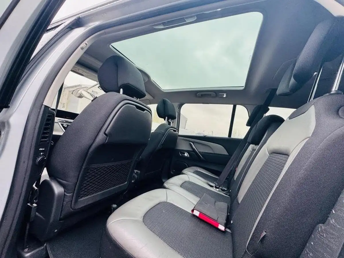 2014-citroen-grand-c4-picasso-16e-hdi-exclusive-big-27