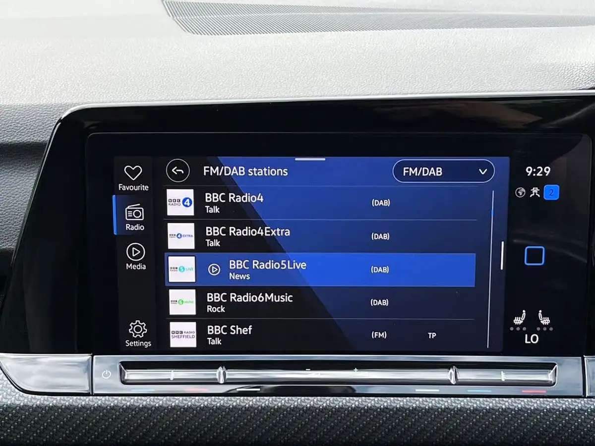 2021-volkswagen-golf-15-etsi-r-line-150ps-estate-big-19