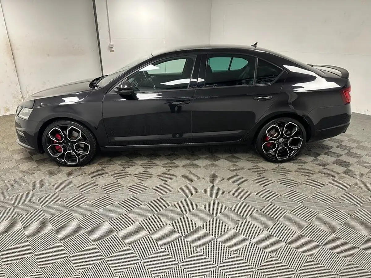 2019-skoda-octavia-20-tsi-vrs-challenge-hatchback-dsg-big-3