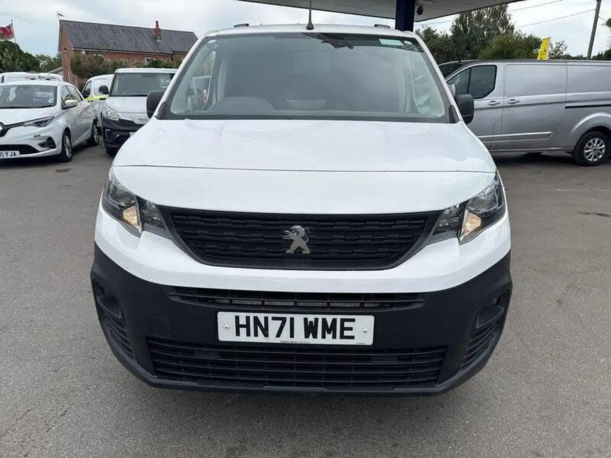 2021-peugeot-partner-15-bluehdi-950-professional-premium-100pseu6d-big-4