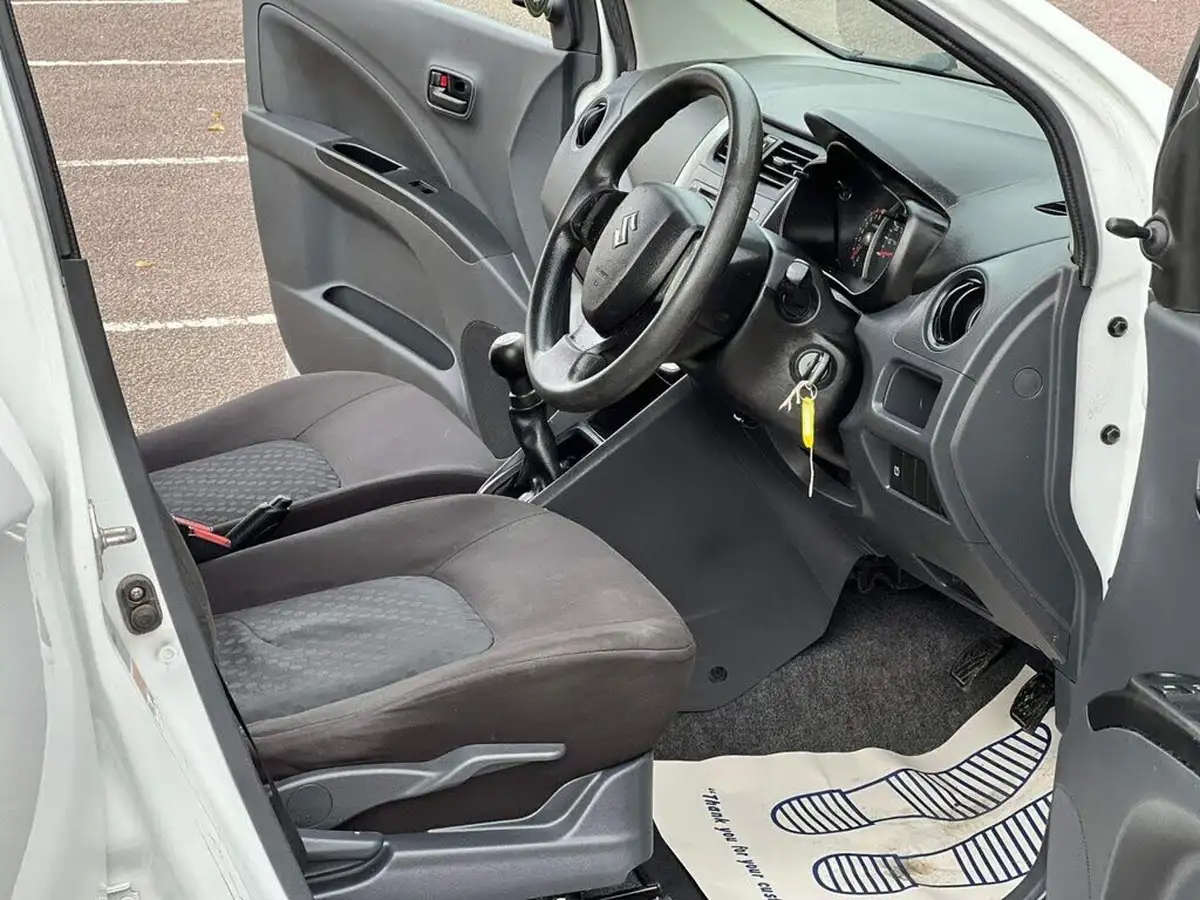 2015-suzuki-celerio-10-sz3-big-16