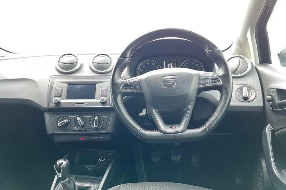 2016-seat-ibiza-12-tsi-fr-110ps-hatchback-5d-big-10