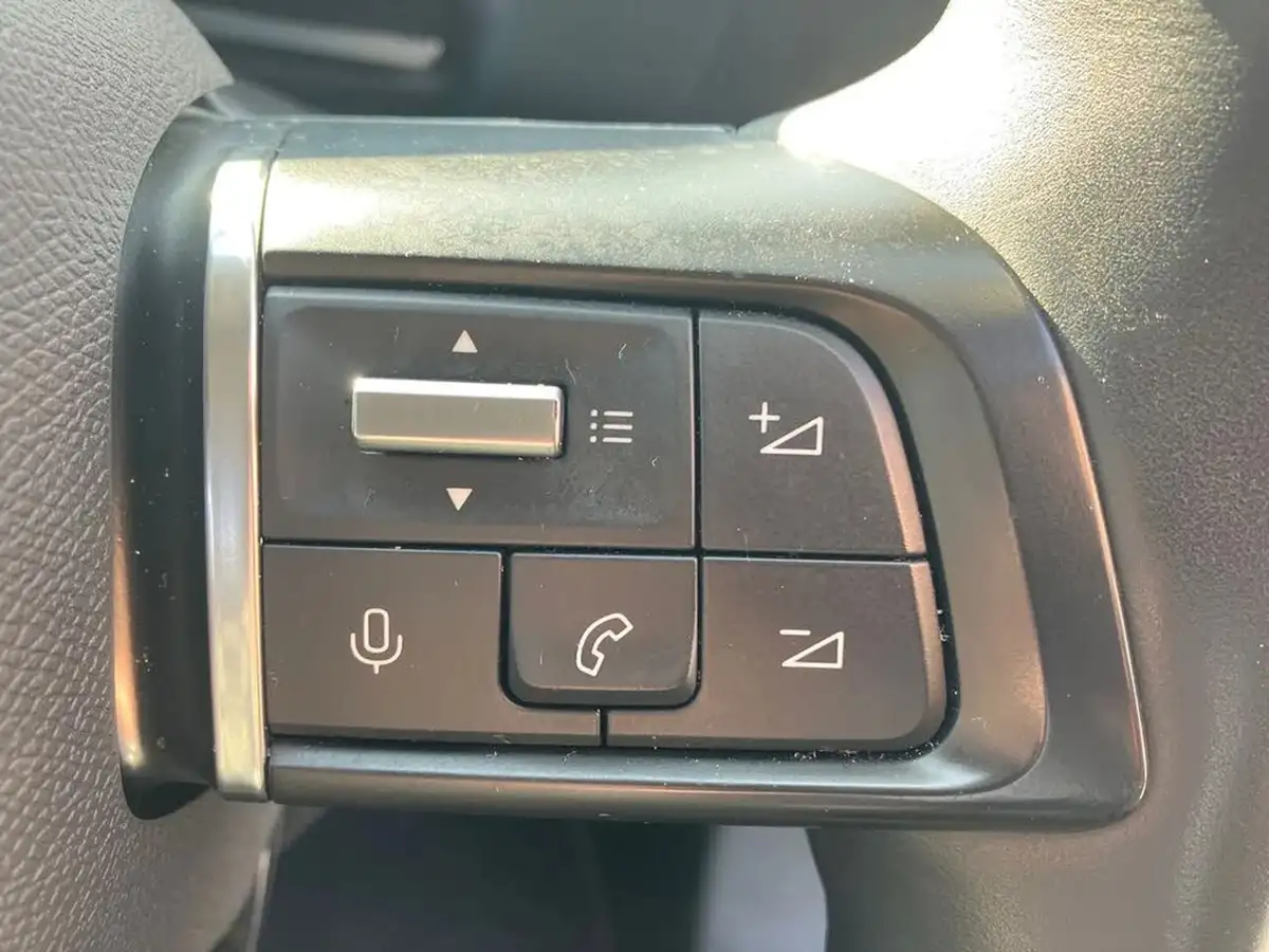 2022-citroen-c4-e-shine-plus-big-18