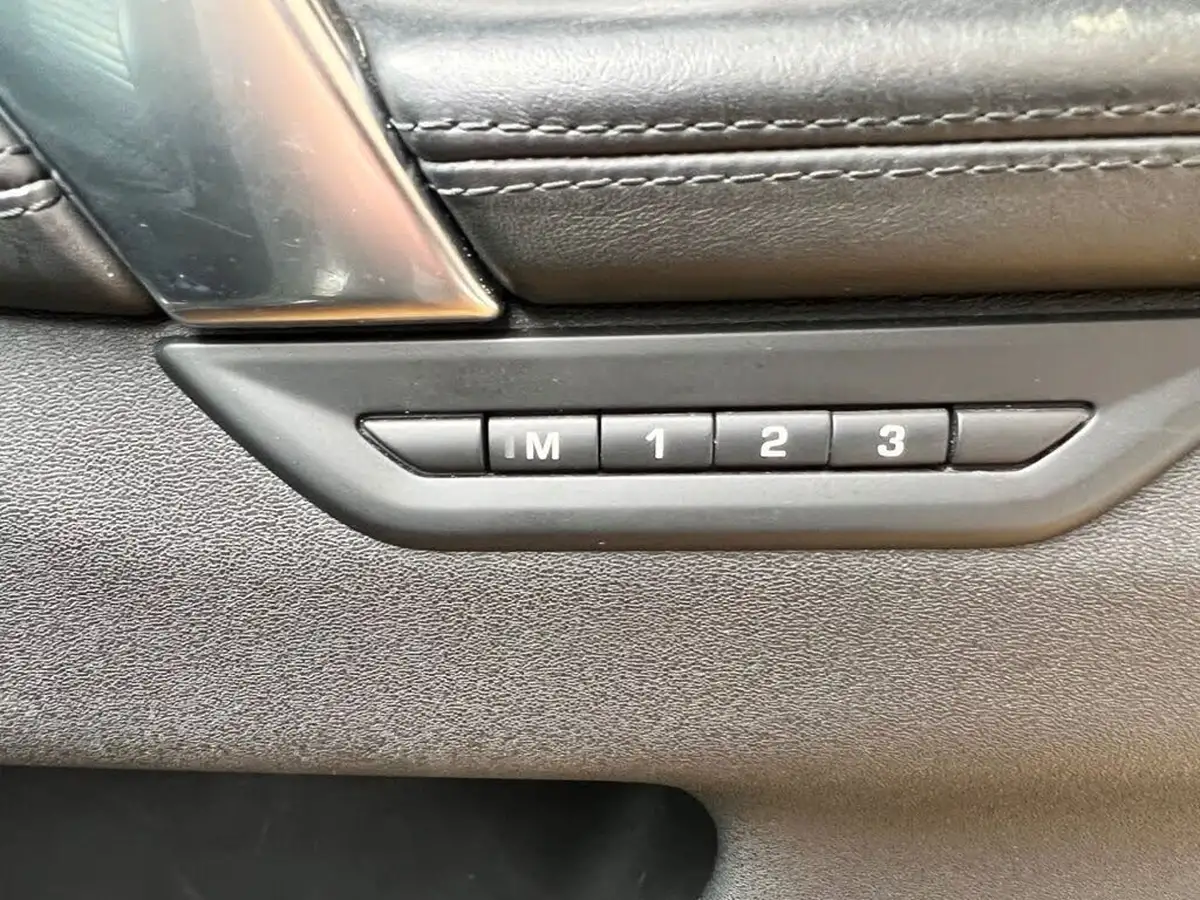2019-land-rover-discovery-sport-20-d180-hse-big-28