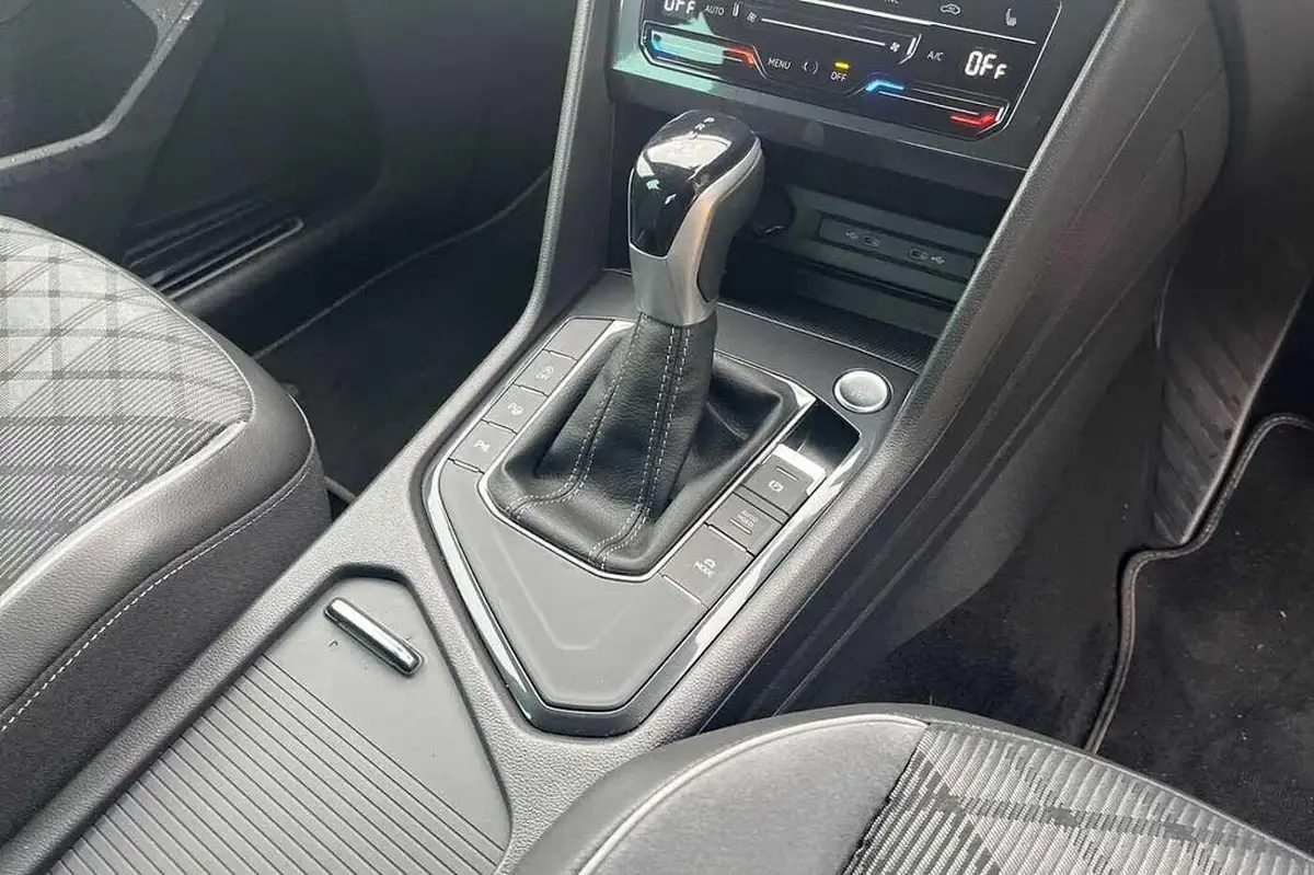 2022-volkswagen-tiguan-20tdi-r-line-edition-big-18