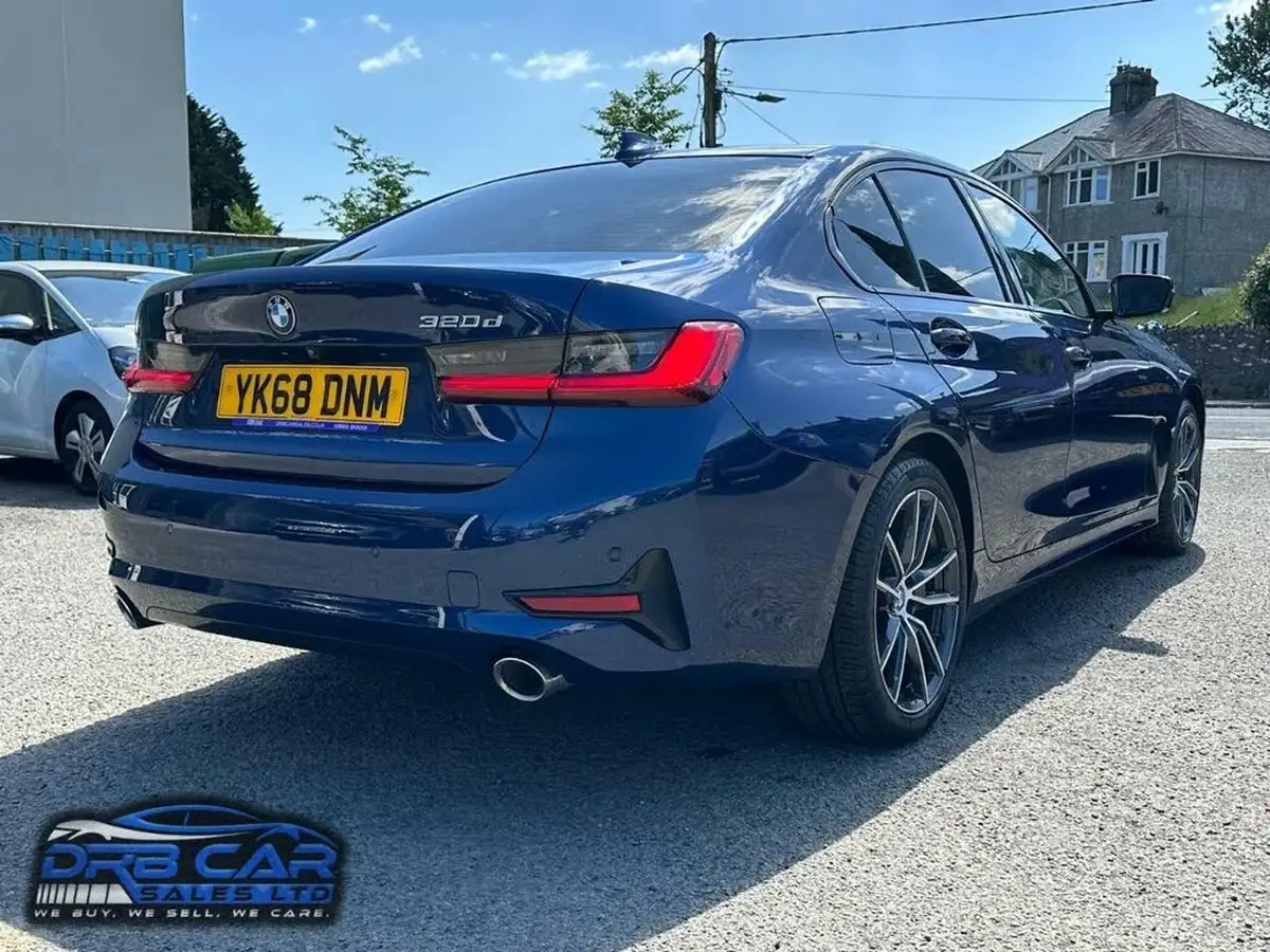 2019-bmw-3-series-20td-320d-sport-188bhp-saloon-4d-auto-big-13
