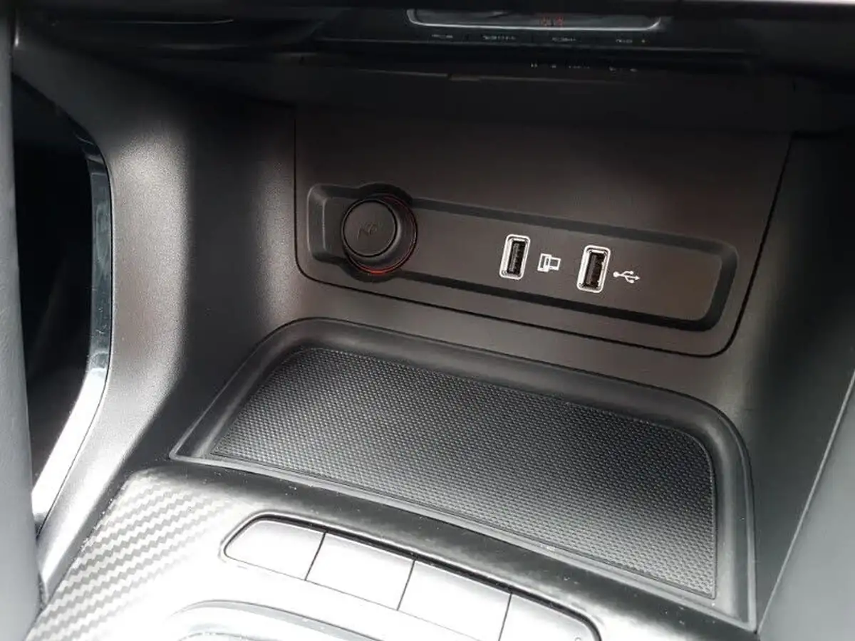 2024-mg-zs-suv-10t-gdi-exclusive-big-17