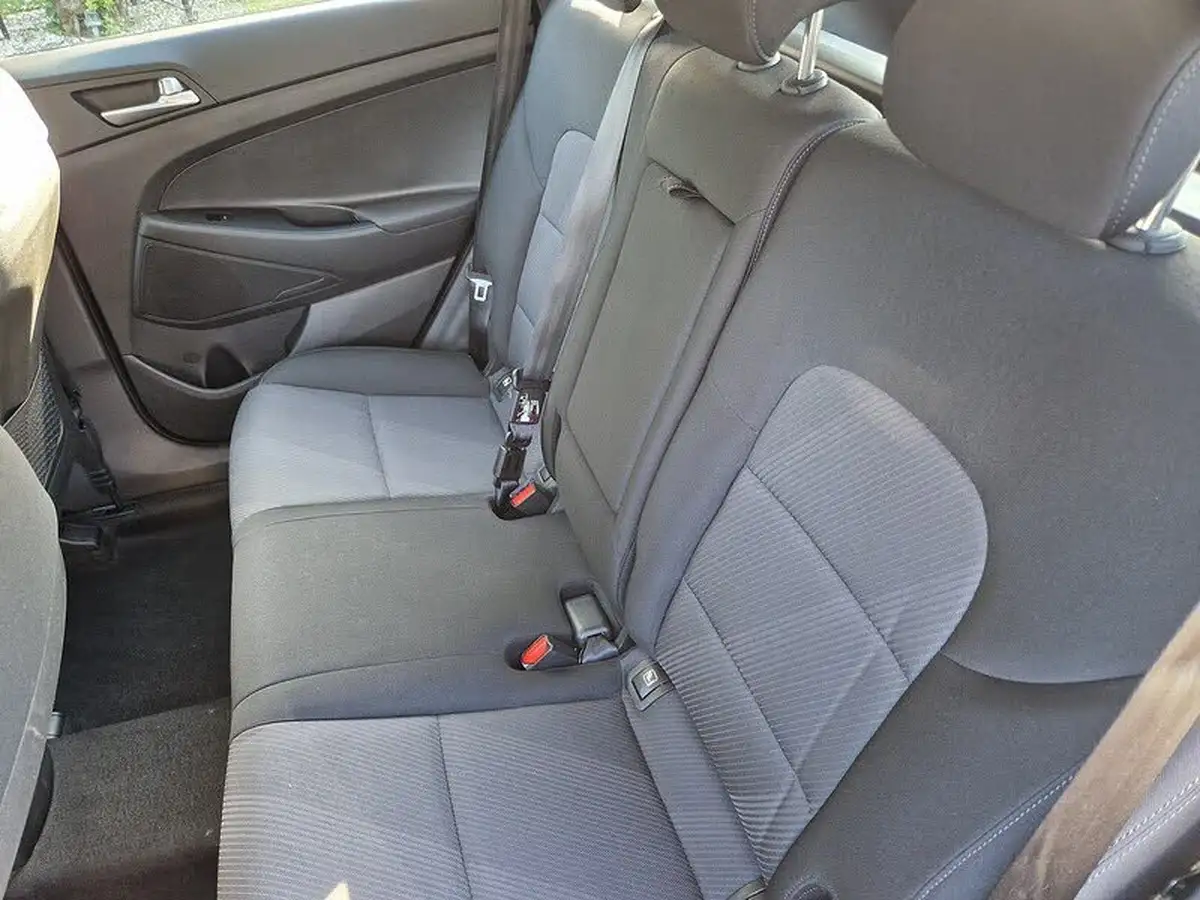 2019-hyundai-tucson-16-gdi-s-connect-big-18