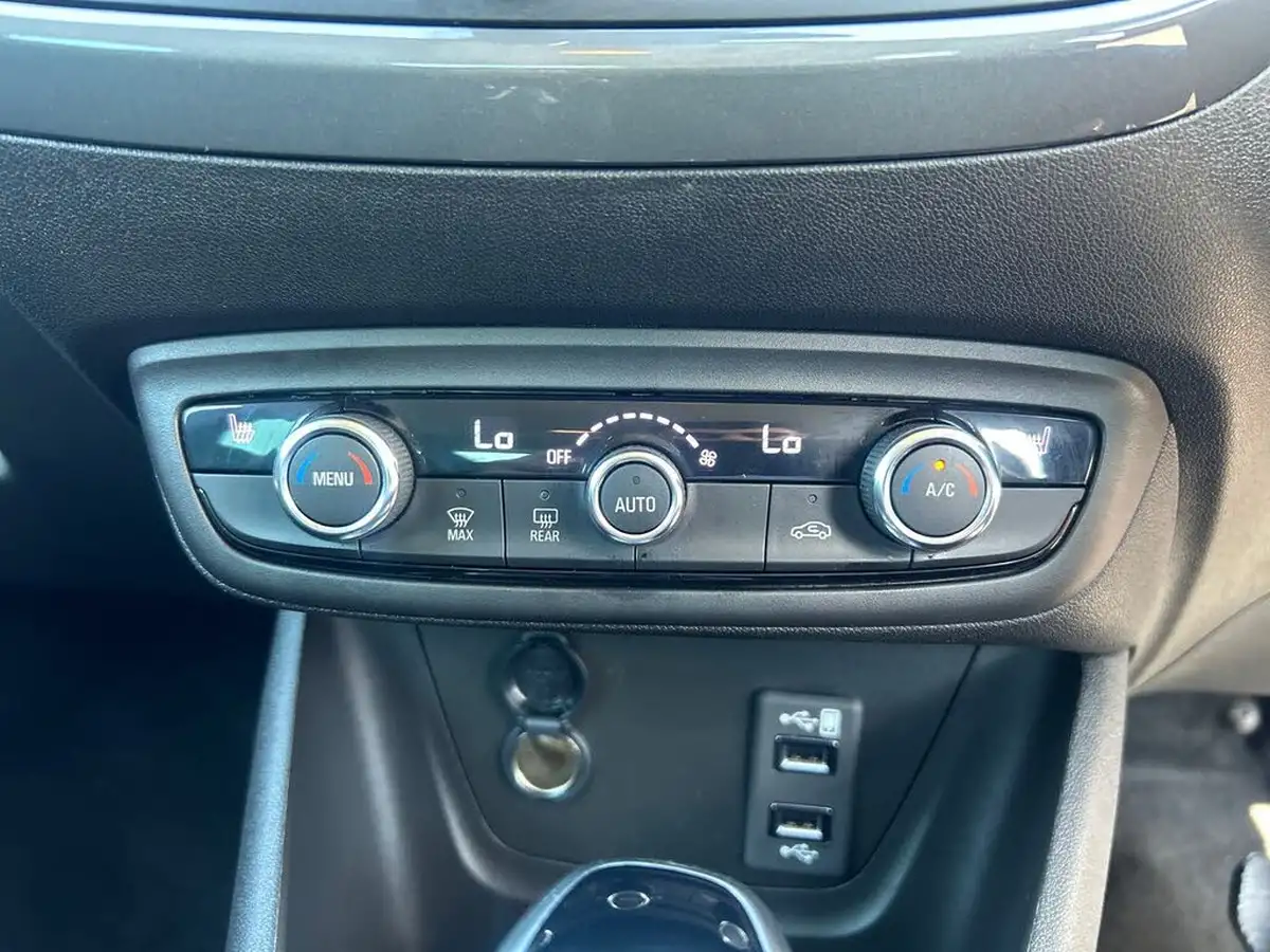 2024-vauxhall-crossland-12-ultimate-130ps-auto-big-17