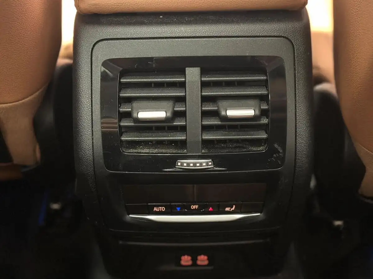 2021-bmw-x3-20-xdrive-30e-xline-big-43