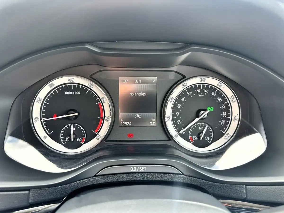 2020-skoda-karoq-15-tsi-se-l-dsg-big-21