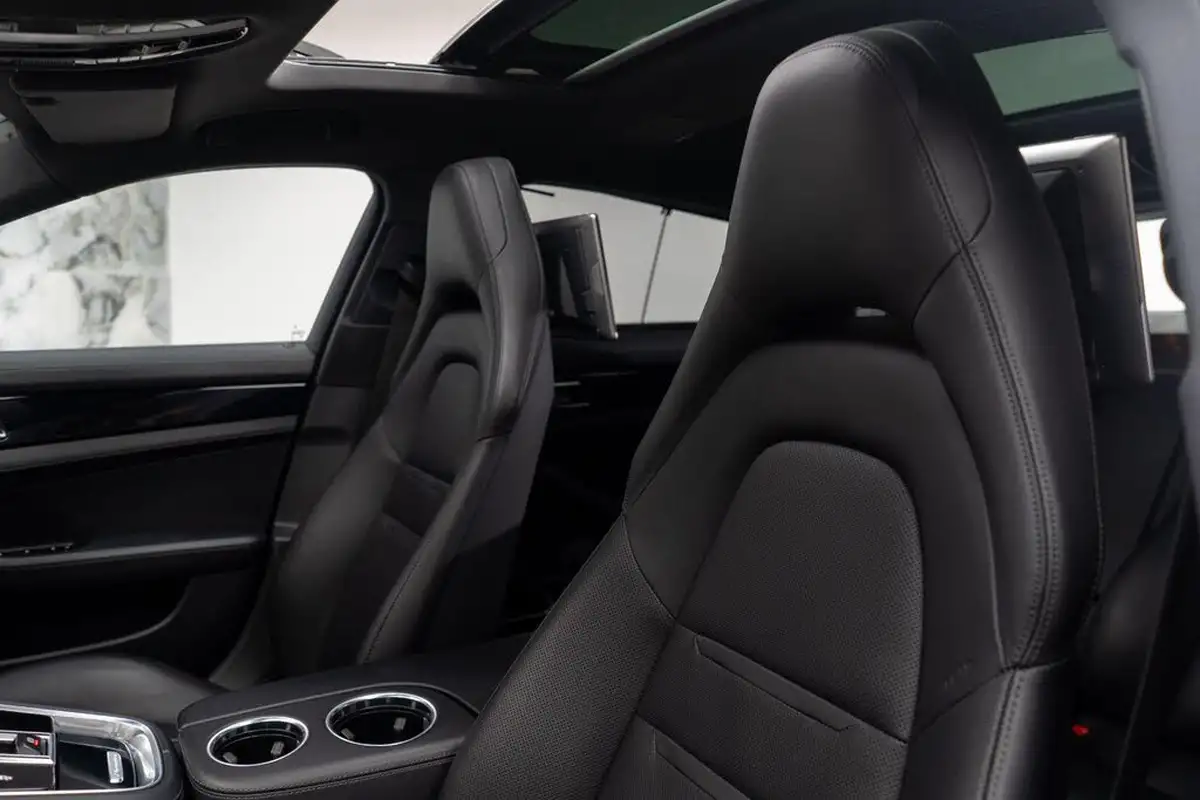 2017-porsche-panamera-29-v6-4-e-hybrid-executive-big-38