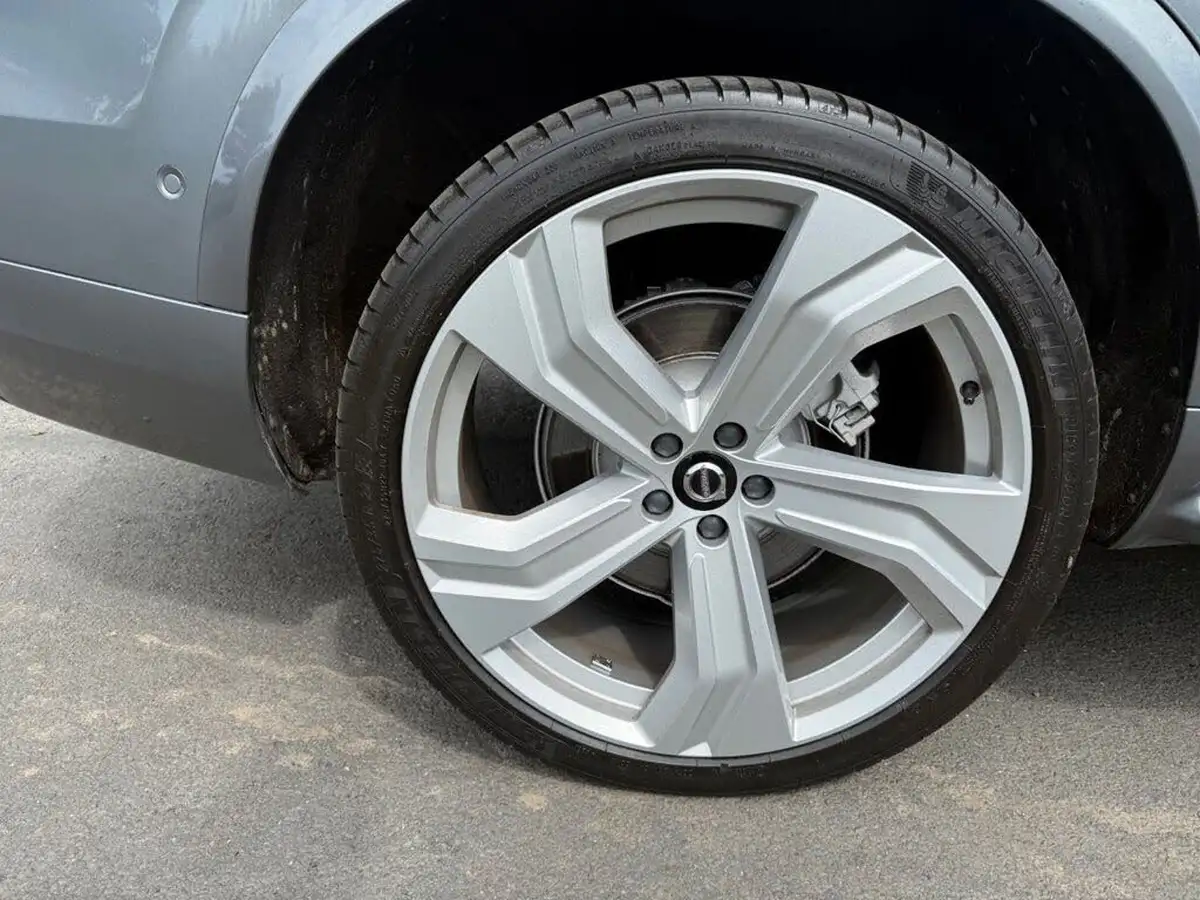 2020-volvo-xc90-20-t8-r-design-twin-engine-big-30