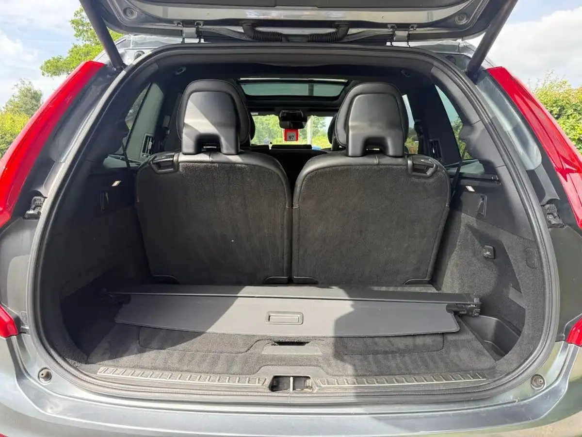 2020-volvo-xc90-20-t8-r-design-twin-engine-big-54