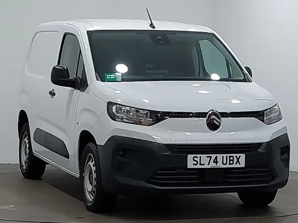 2024-citroen-berlingo-15-bluehdi-m-enterprise-100pseu6e-big-0