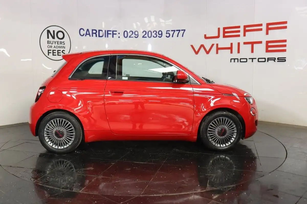 2022-fiat-500-e-red-117bhp-big-5