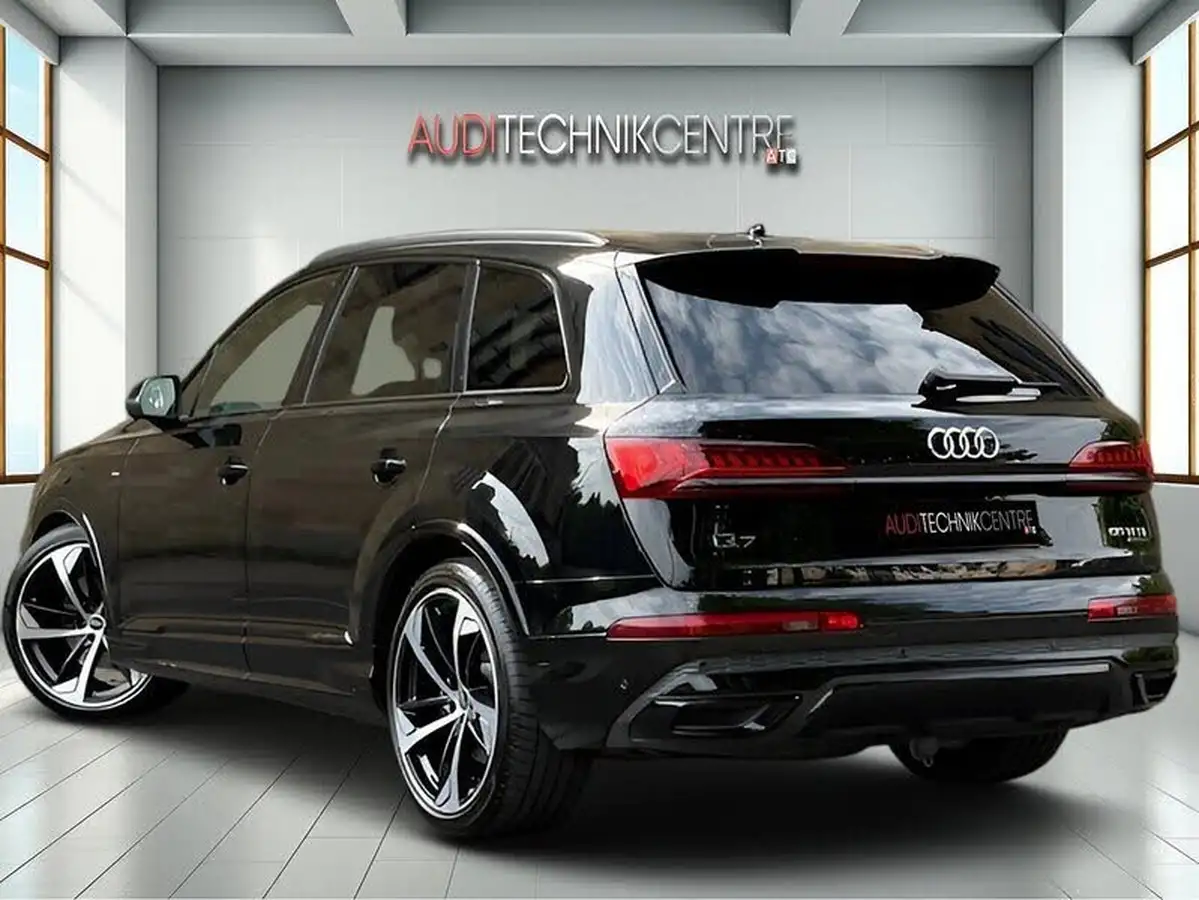 2022-audi-q7-30-55-tfsi-black-edition-big-4