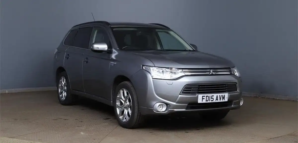 2015-mitsubishi-outlander-20-gx4h-big-0