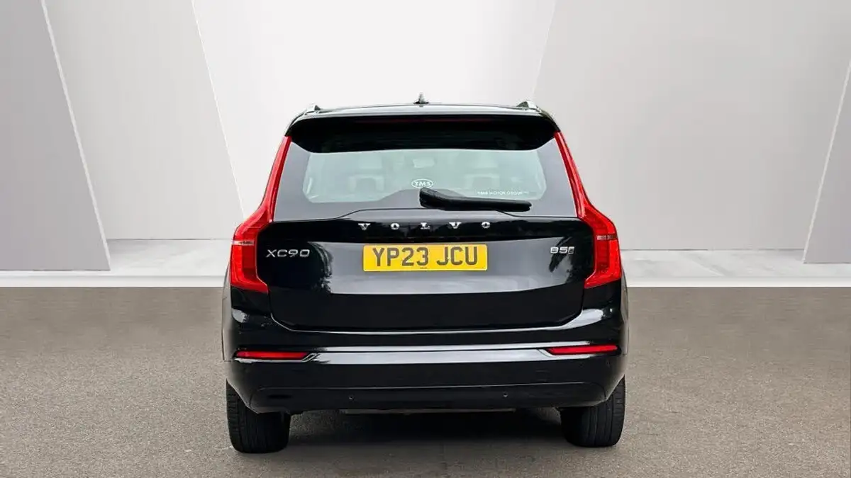 2023-volvo-xc90-20-b5-core-big-6