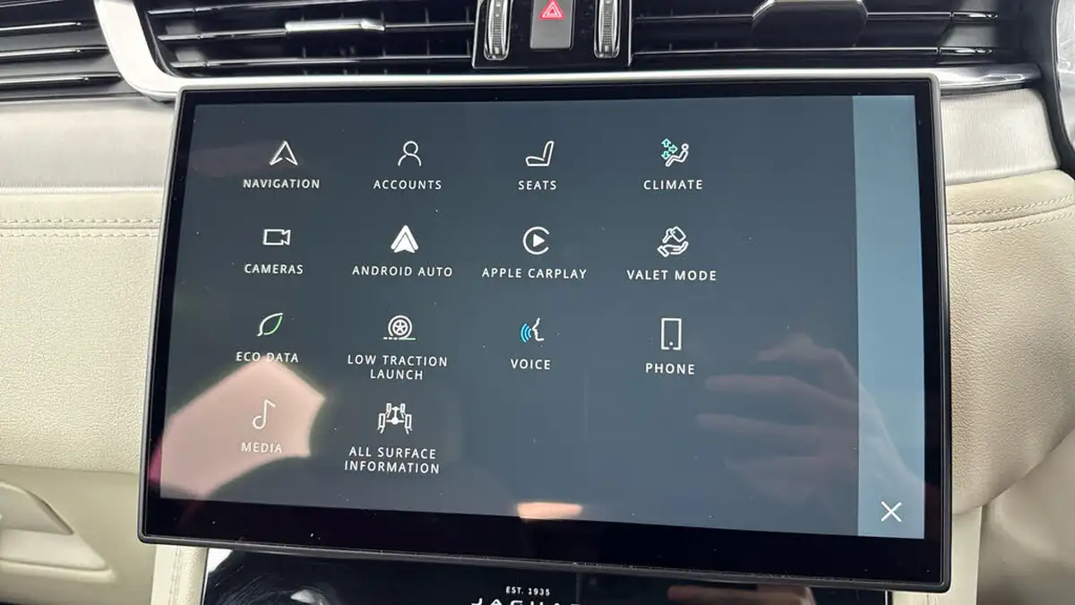 2021-jaguar-f-pace-20-d165-r-dynamic-s-mhev-big-18