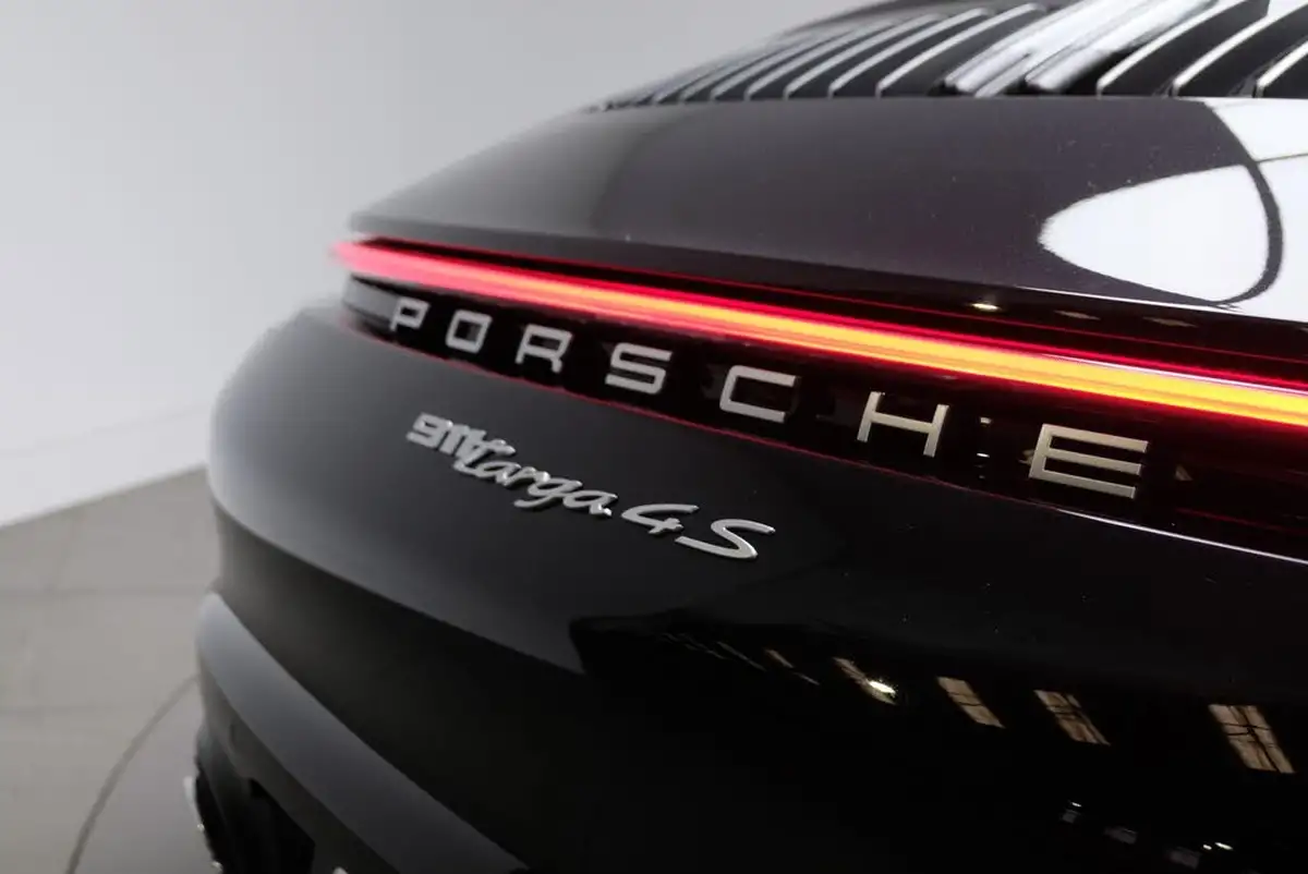2023-porsche-911-30-targa-4s-pdk-big-56