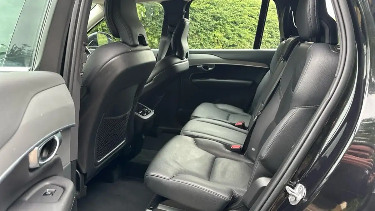 2023-volvo-xc90-20-b5-core-big-30