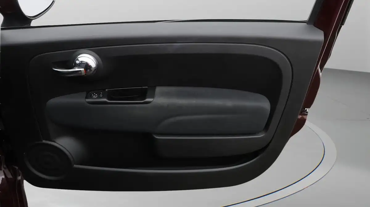 2020-fiat-500-10-lounge-big-15
