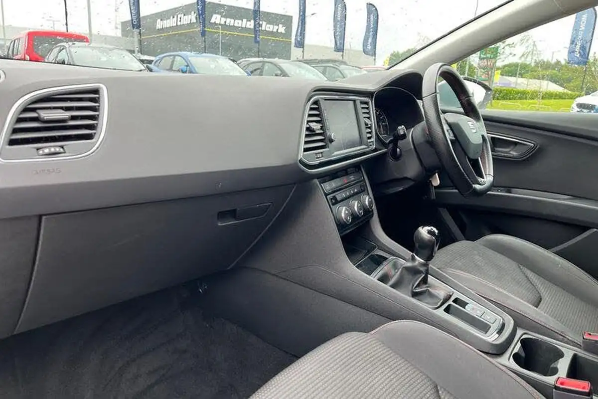 2018-seat-leon-14-tsi-fr-technology-hatchback-5d-big-17